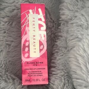 Fenty Beauty Gloss Bomb Ice- Berry Ice